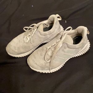 Kids shoes